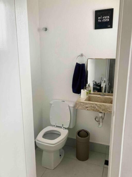 Casa Agradavel Com Piscina Ha 1 Quadra Da Praia. Bertioga Esterno foto